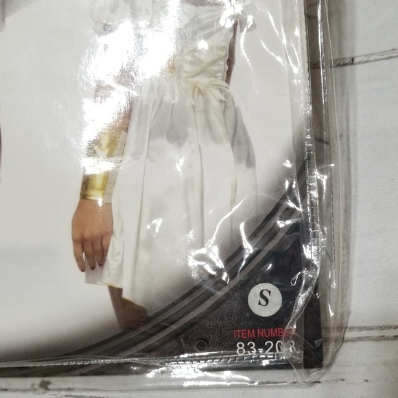 Women's Alluring Aphrodite Sexy Halloween Costume - Picture 4 of 5